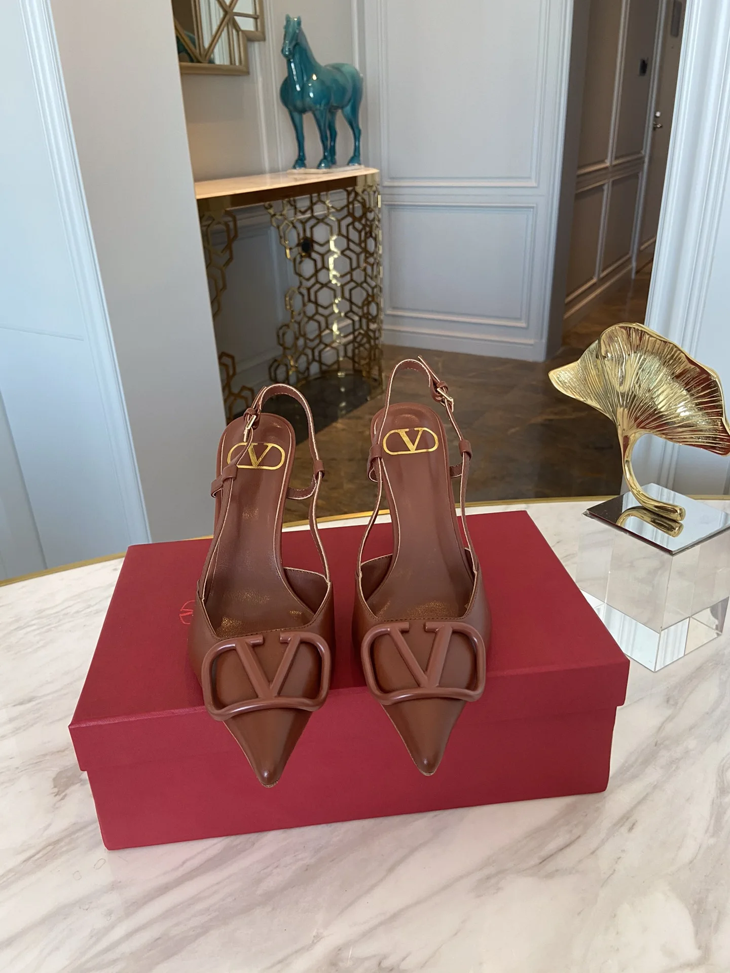 华伦天奴 经典款女士高跟凉鞋