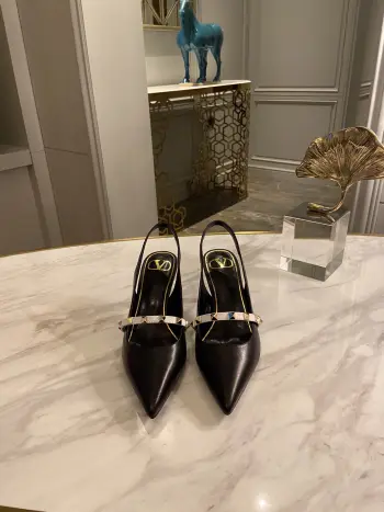 经典款女士高跟凉鞋 高仿华伦天奴女士高跟鞋/单鞋