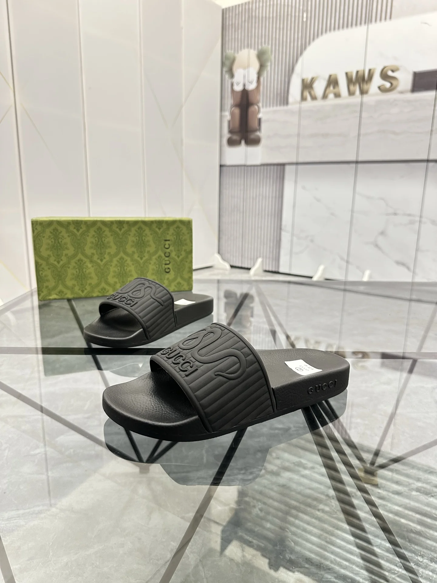 古奇 最新款情侣款拖鞋