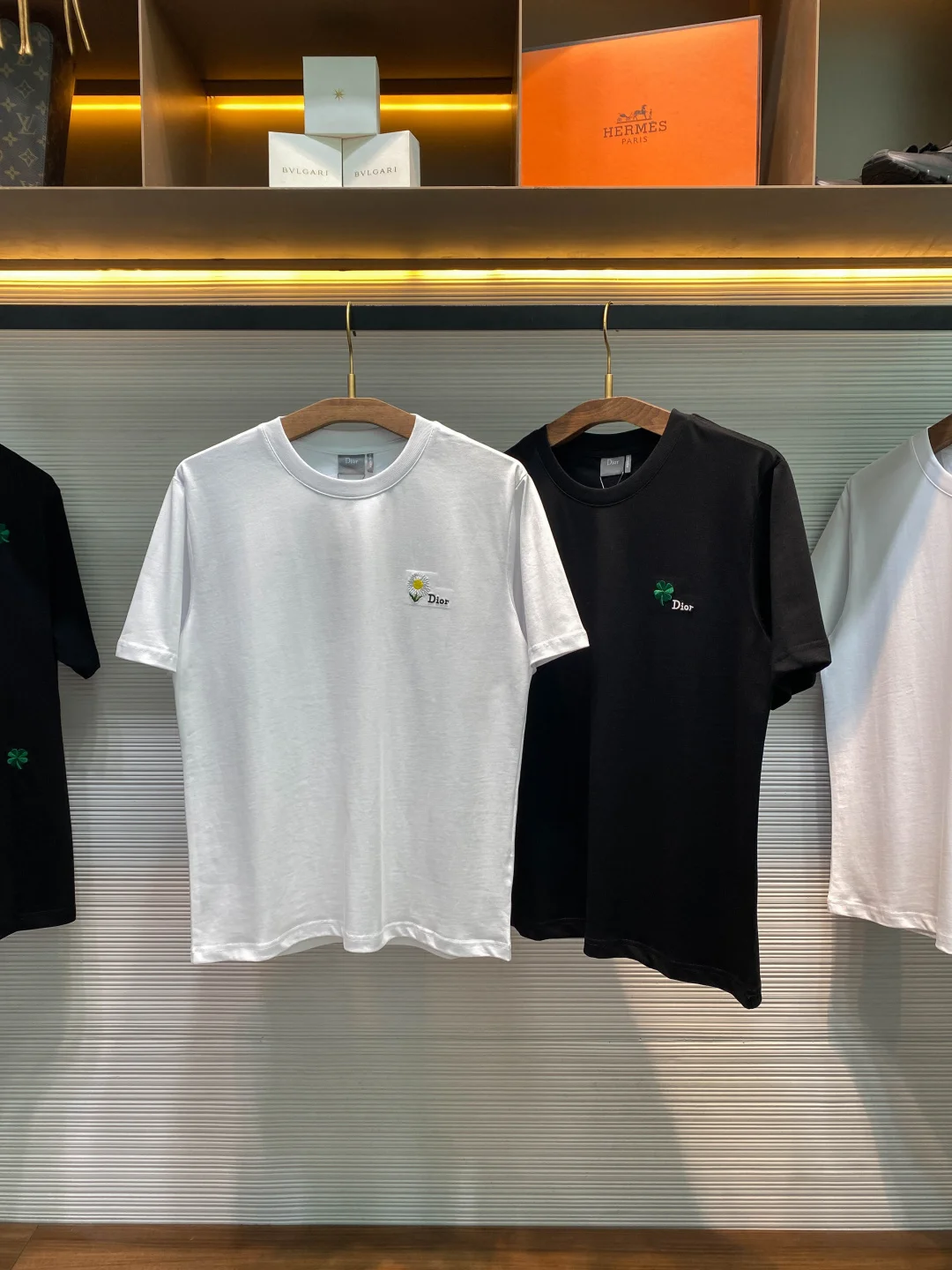 Dior Unisex Fashion Daisy Clover Pattern Embroidered Casual Short Sleeve T-Shirt