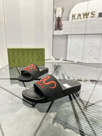 最新款情侣款拖鞋 高仿古奇男士凉鞋/拖鞋