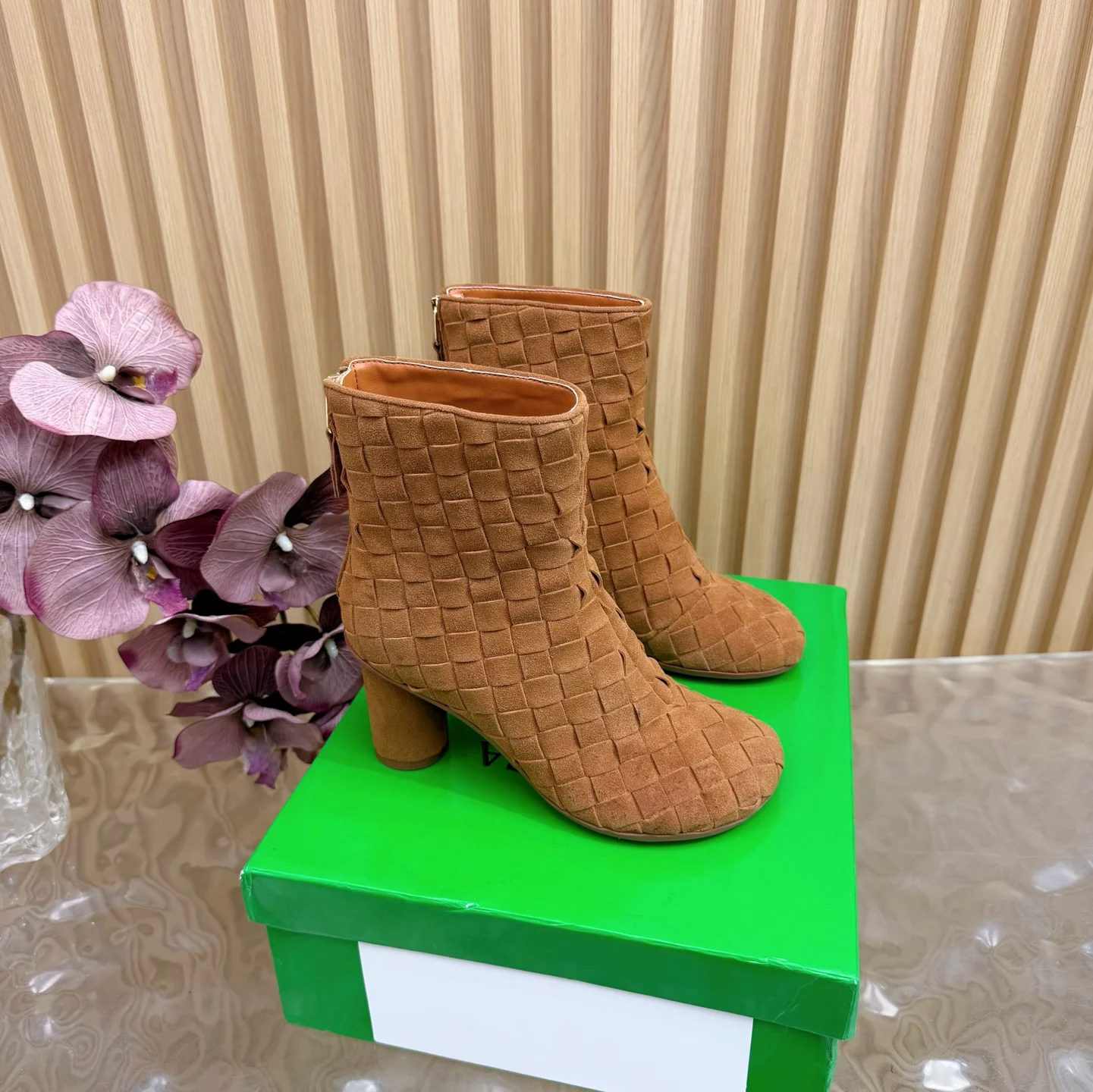BV 新款编织 粗跟短靴 双绳结靴