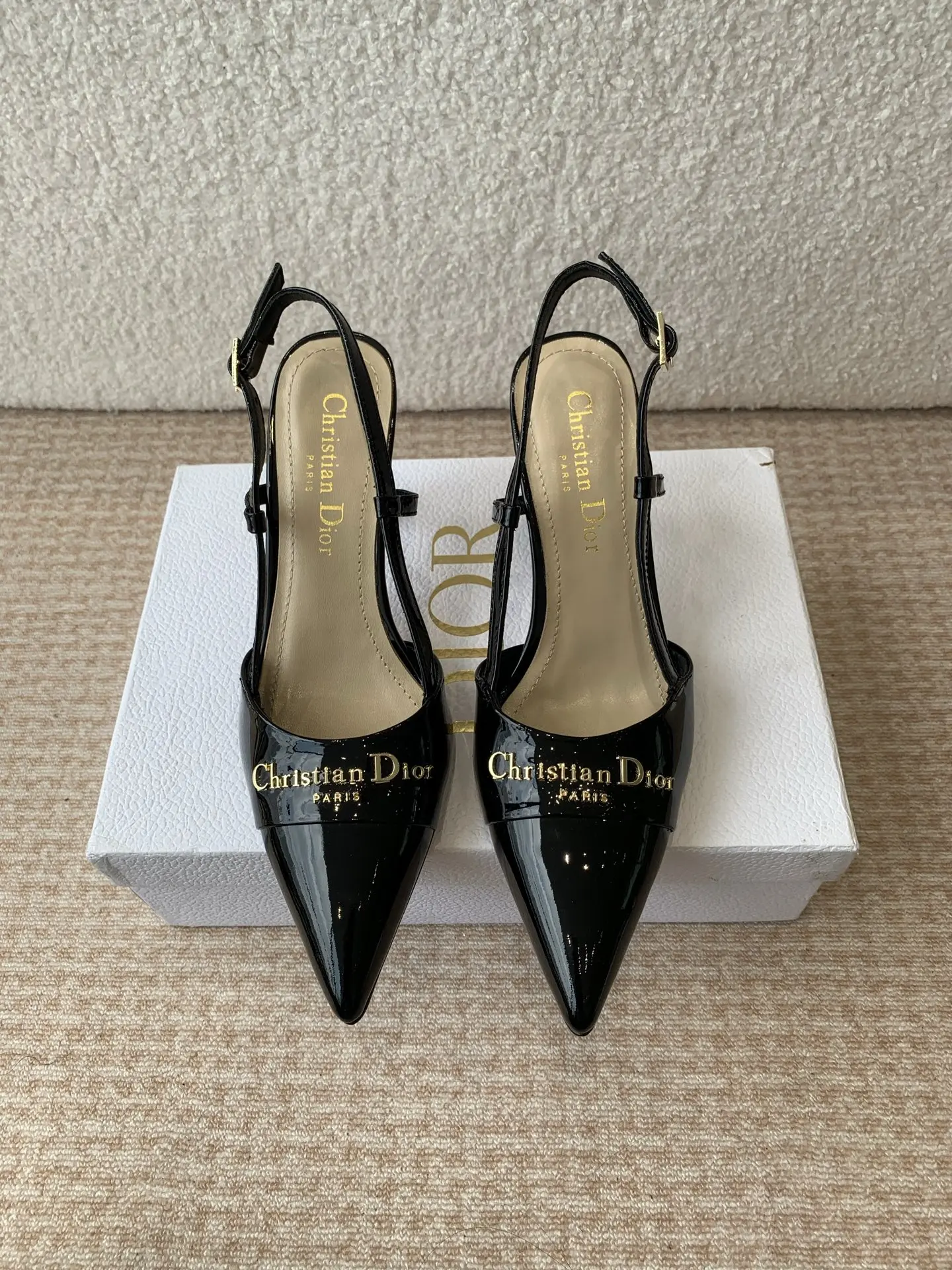 Dior 25ss Spring/Summer New D-My Pointed Toe High Heels Flat Shoes Kitten Heel Backless Sandals Dior 25ss Spring/Summer New D-My Pointed Toe High Heels Flat Shoes Kitten Heel Backless Sandals