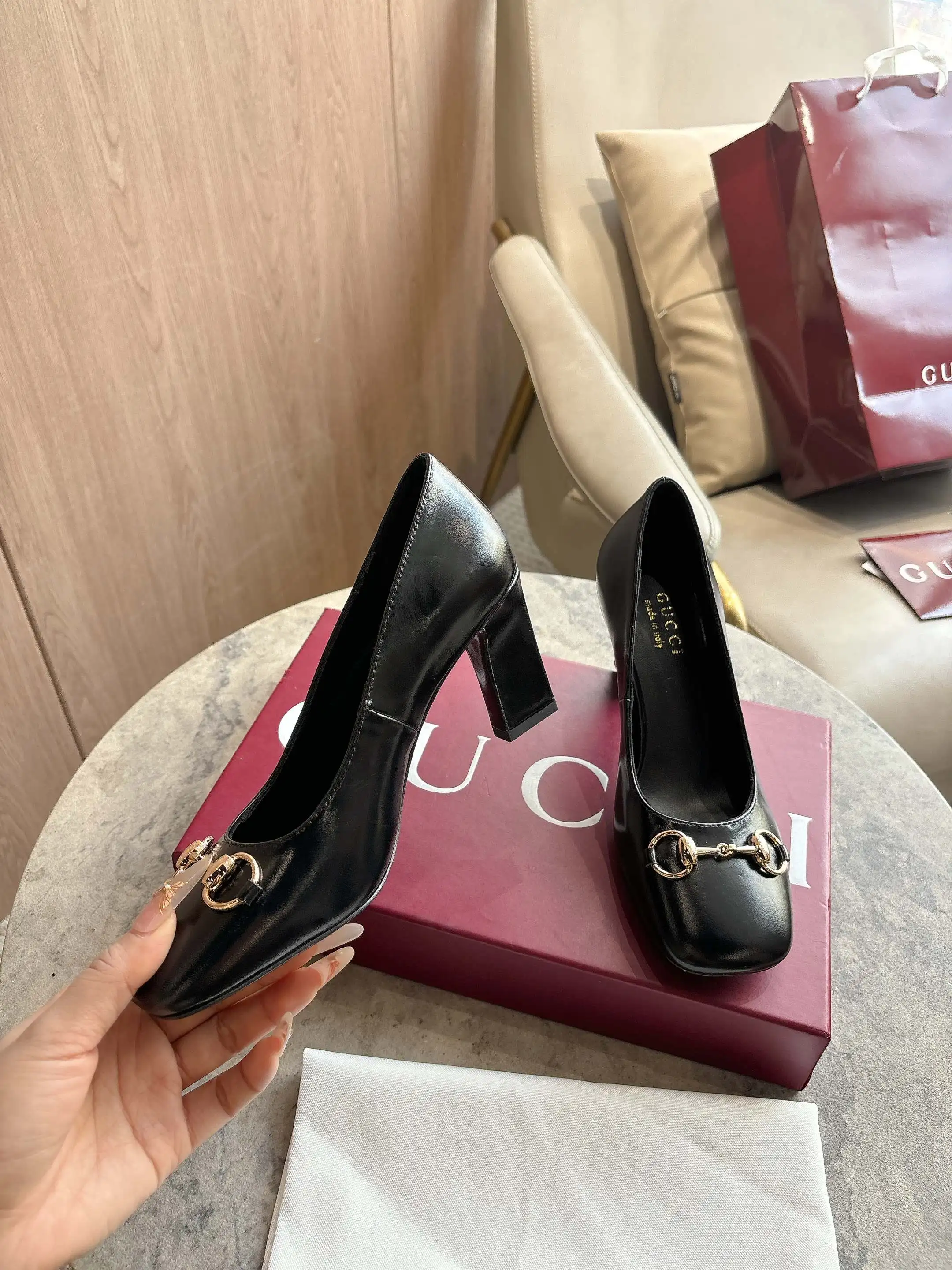 古奇 Signora系列鞋履 马衔扣高跟鞋