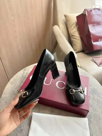 Signora系列鞋履 马衔扣高跟鞋 高仿古奇女士高跟鞋/单鞋