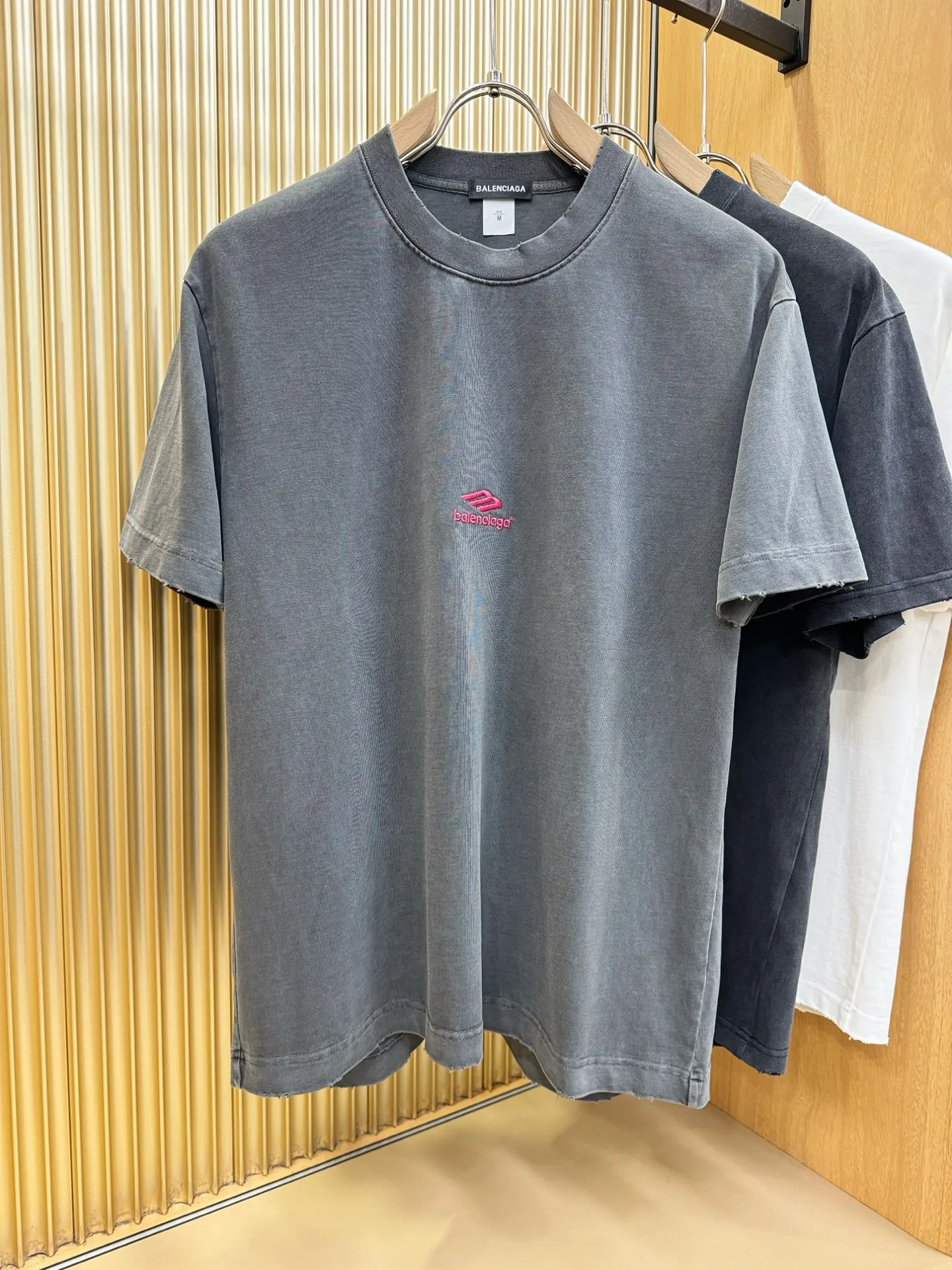 巴黎世家 2026新款短袖T恤 巴黎世家 2026新款短袖T恤