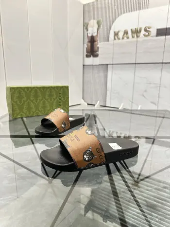 最新款情侣款拖鞋 高仿古奇男士凉鞋/拖鞋