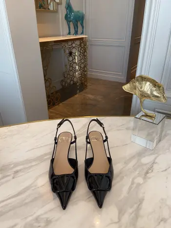 经典款女士高跟凉鞋 高仿华伦天奴女士高跟鞋/单鞋