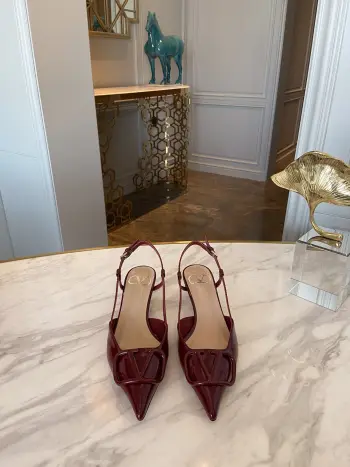 经典款女士高跟凉鞋 高仿华伦天奴女士高跟鞋/单鞋