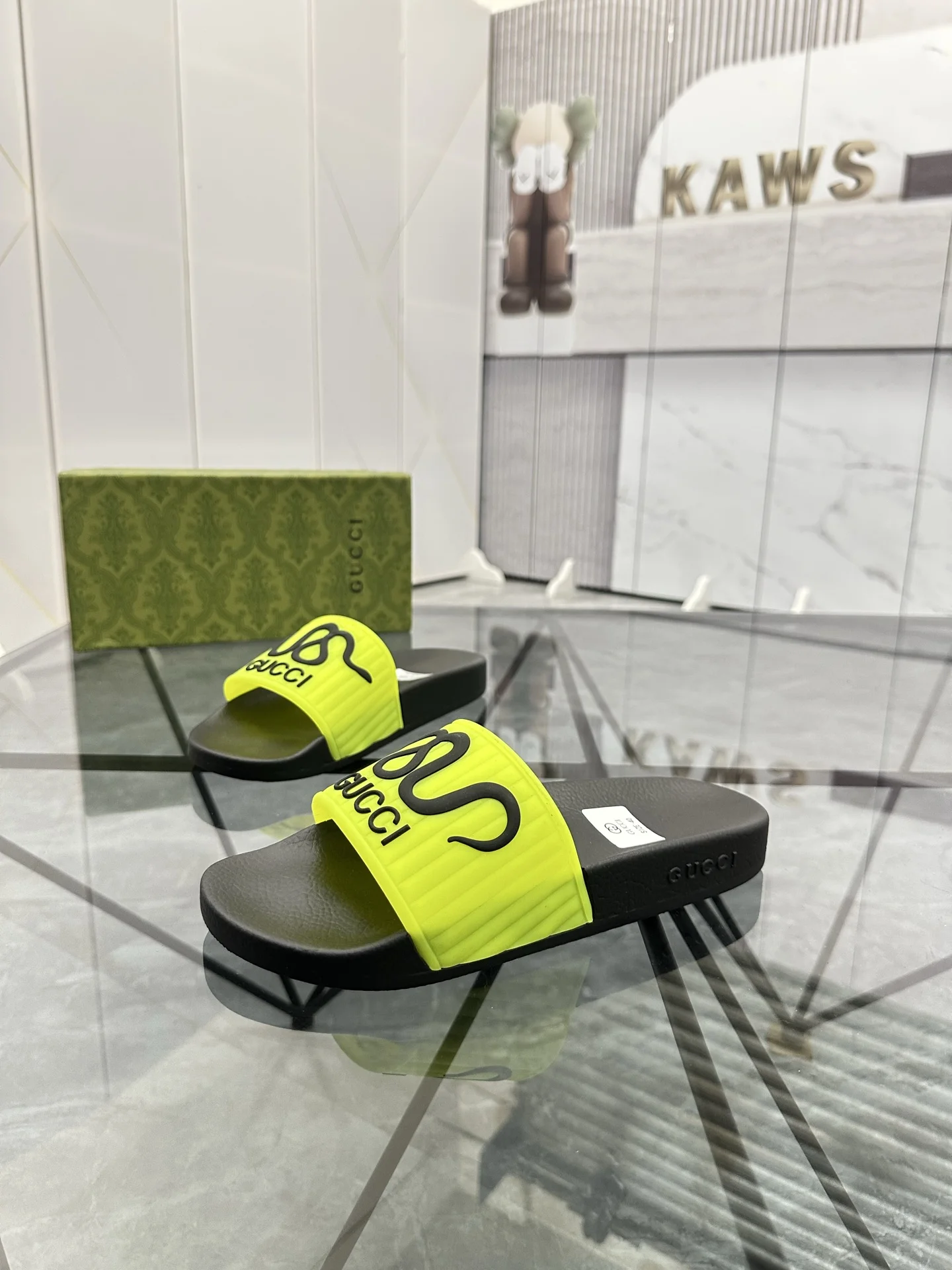 古奇 最新款情侣款拖鞋