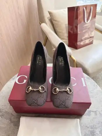 Signora系列鞋履 马衔扣高跟鞋 高仿古奇女士高跟鞋/单鞋