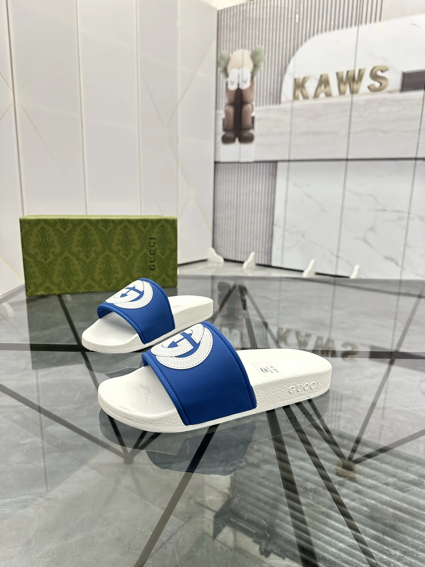 古奇 最新款情侣款拖鞋