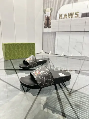 最新款情侣款拖鞋 高仿古奇男士凉鞋/拖鞋