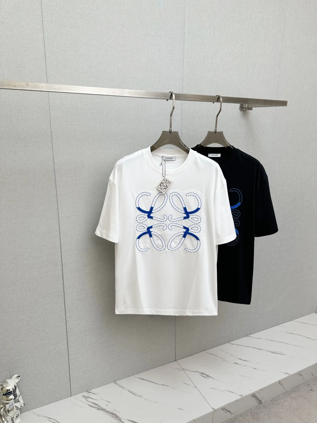 罗意威 新款走秀图案时尚休闲短袖T恤