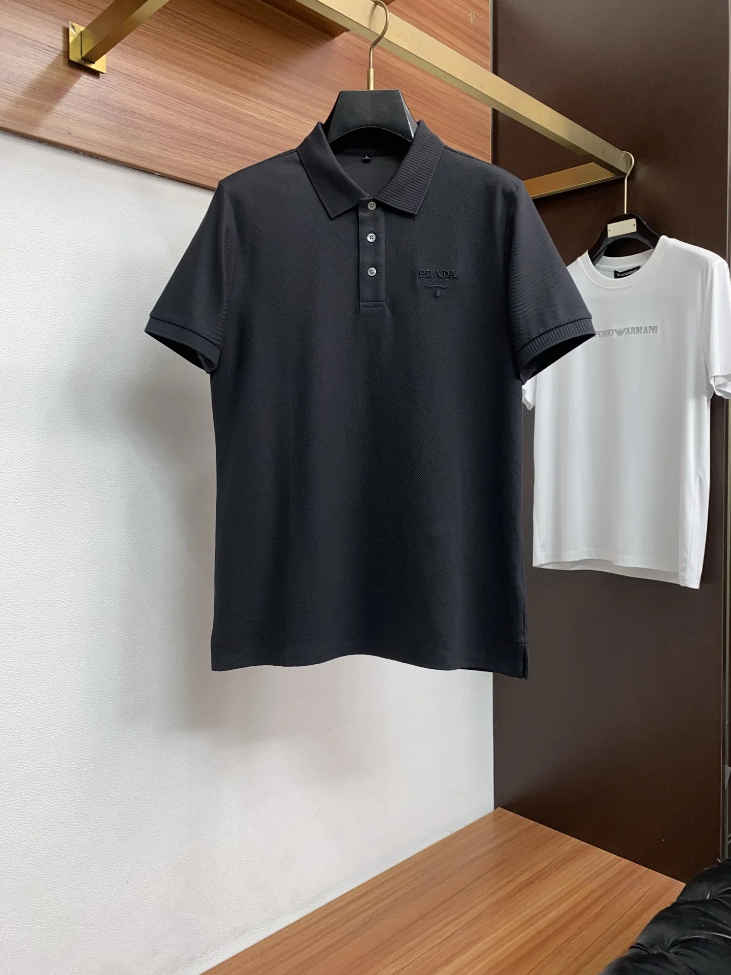 普拉达 2066春夏新款男士短袖Polo衫 普拉达 2066春夏新款男士短袖Polo衫