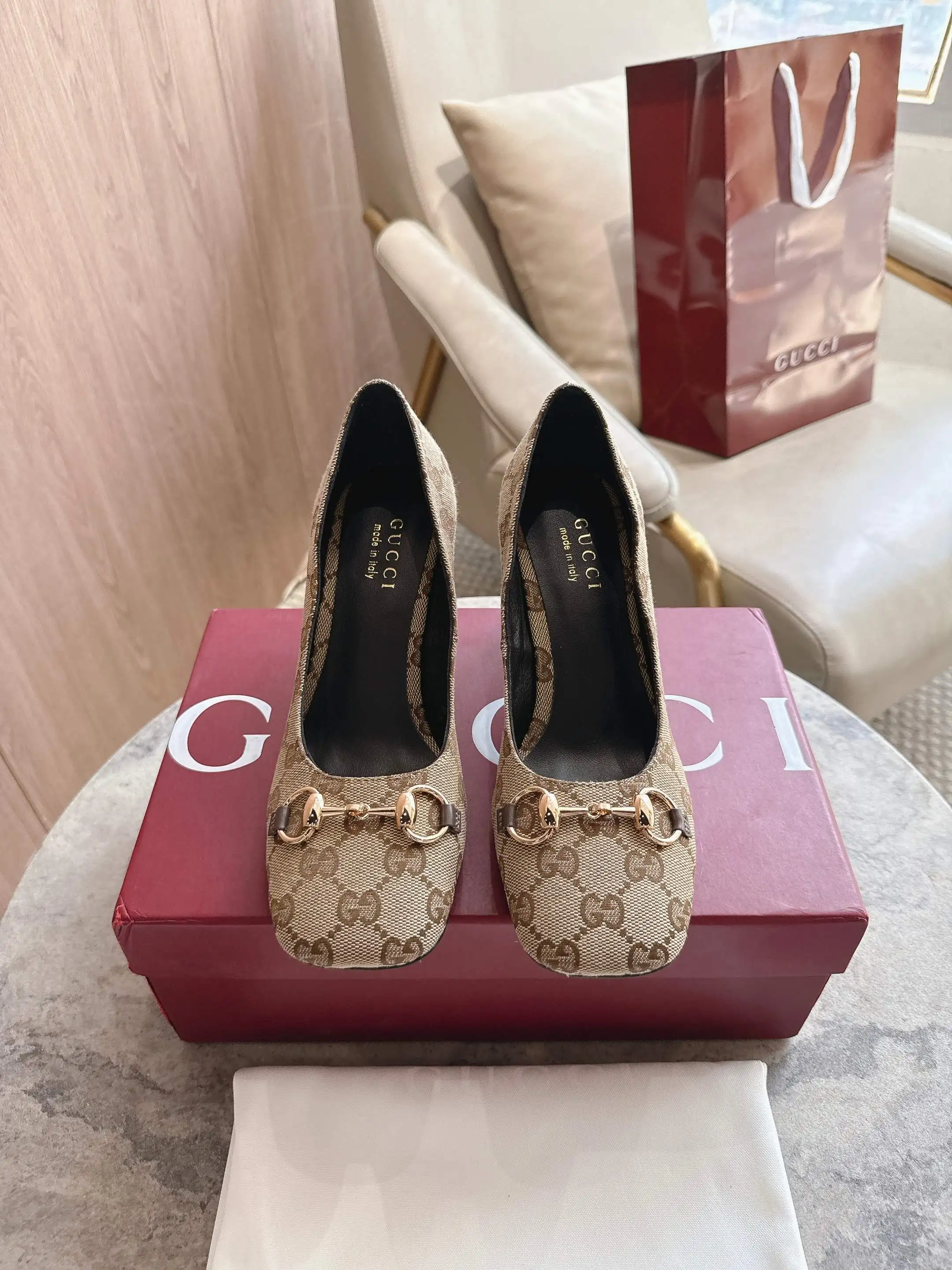 古奇 Signora系列鞋履 马衔扣高跟鞋