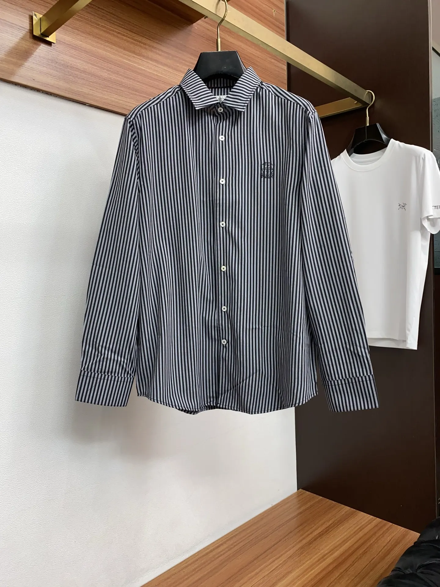 布鲁内洛库奇内利 男士商务休闲长袖衬衫 布鲁内洛库奇内利 男士商务休闲长袖衬衫