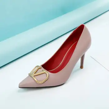 Fashion high-heeled V-shaped 8 cm single shoes Replica  Valentino Garavani Womens Pumps and Heels