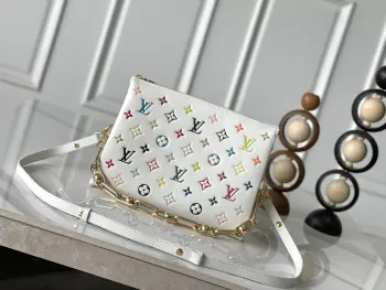 M13233 蓬松羊皮手袋 女士斜挎包 高仿LV女包