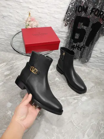 New short boots with a 2cm higher heel Replica  Valentino Garavani Womens Boots