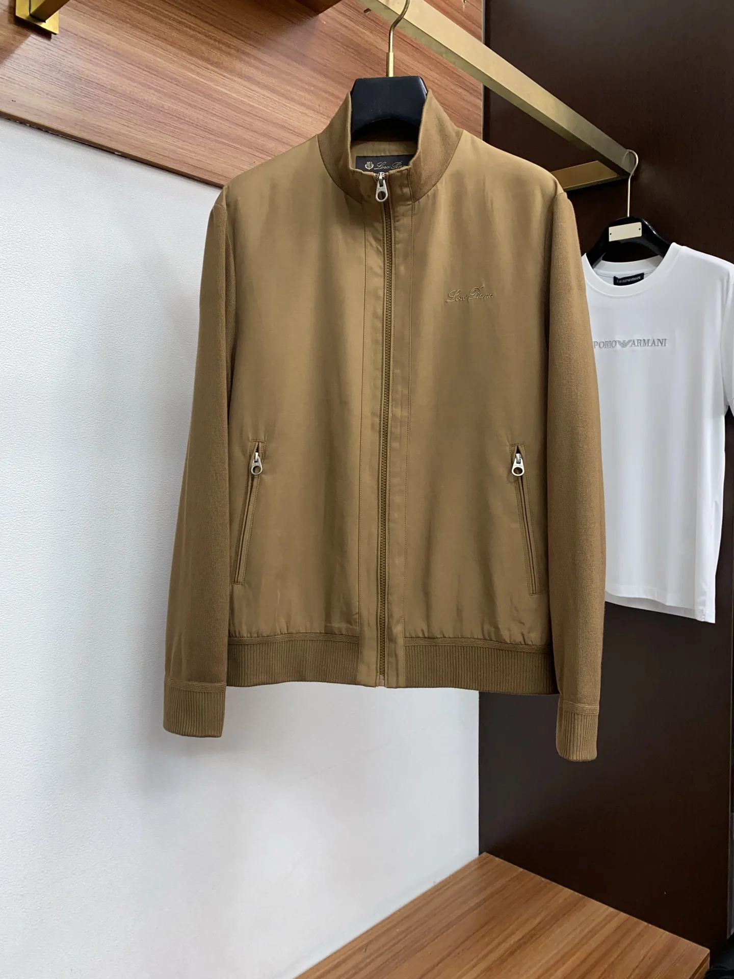 诺悠翩雅 男士休闲定制夹克外套 诺悠翩雅 男士休闲定制夹克外套