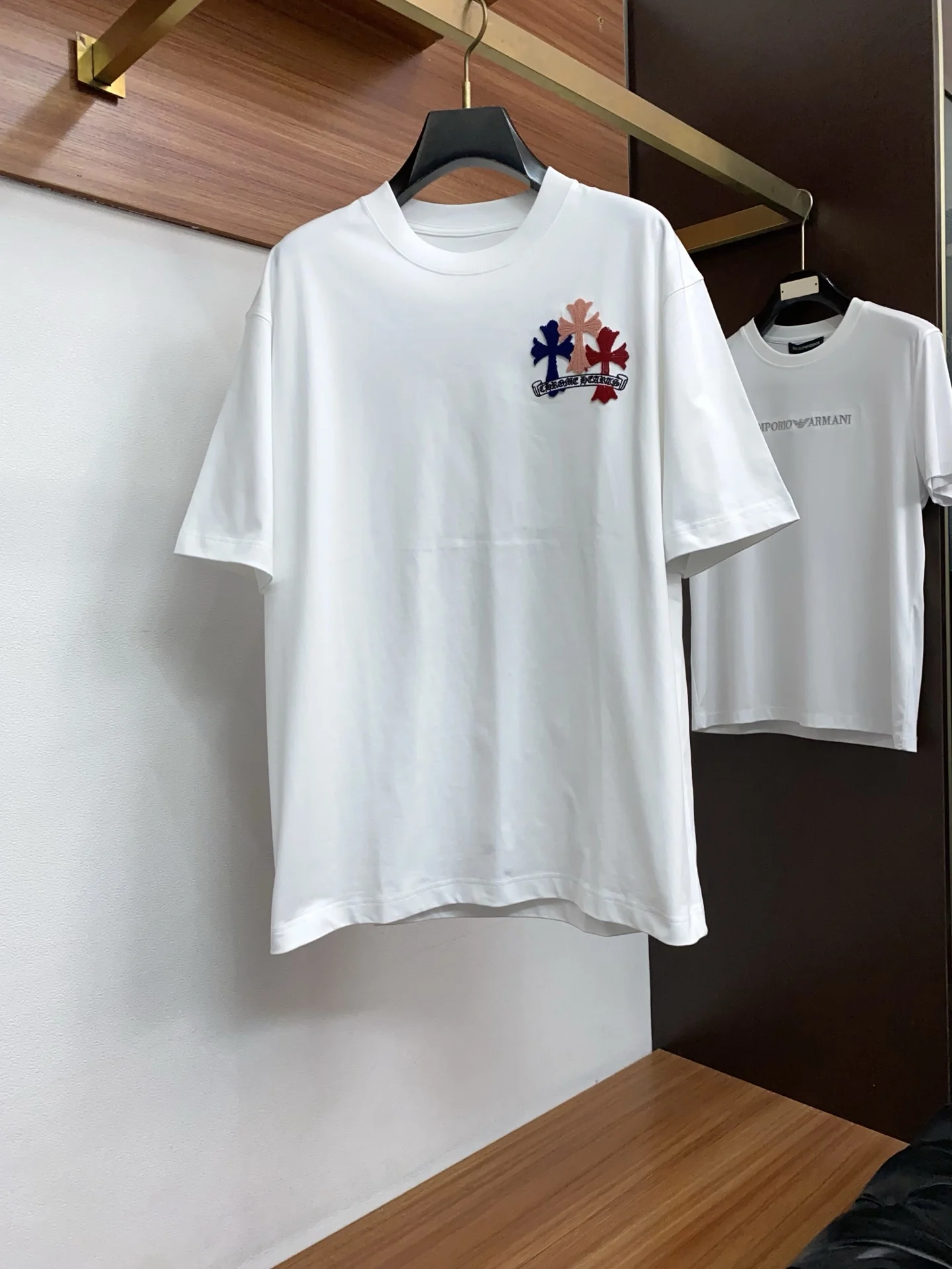 克罗心 新工艺logo纯棉质微阔版圆领男士短袖T恤 克罗心 新工艺logo纯棉质微阔版圆领男士短袖T恤