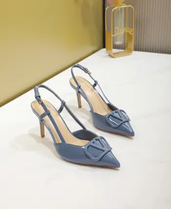 Big V buckle new style sandals Replica  Valentino Garavani Womens Sandals and Slides