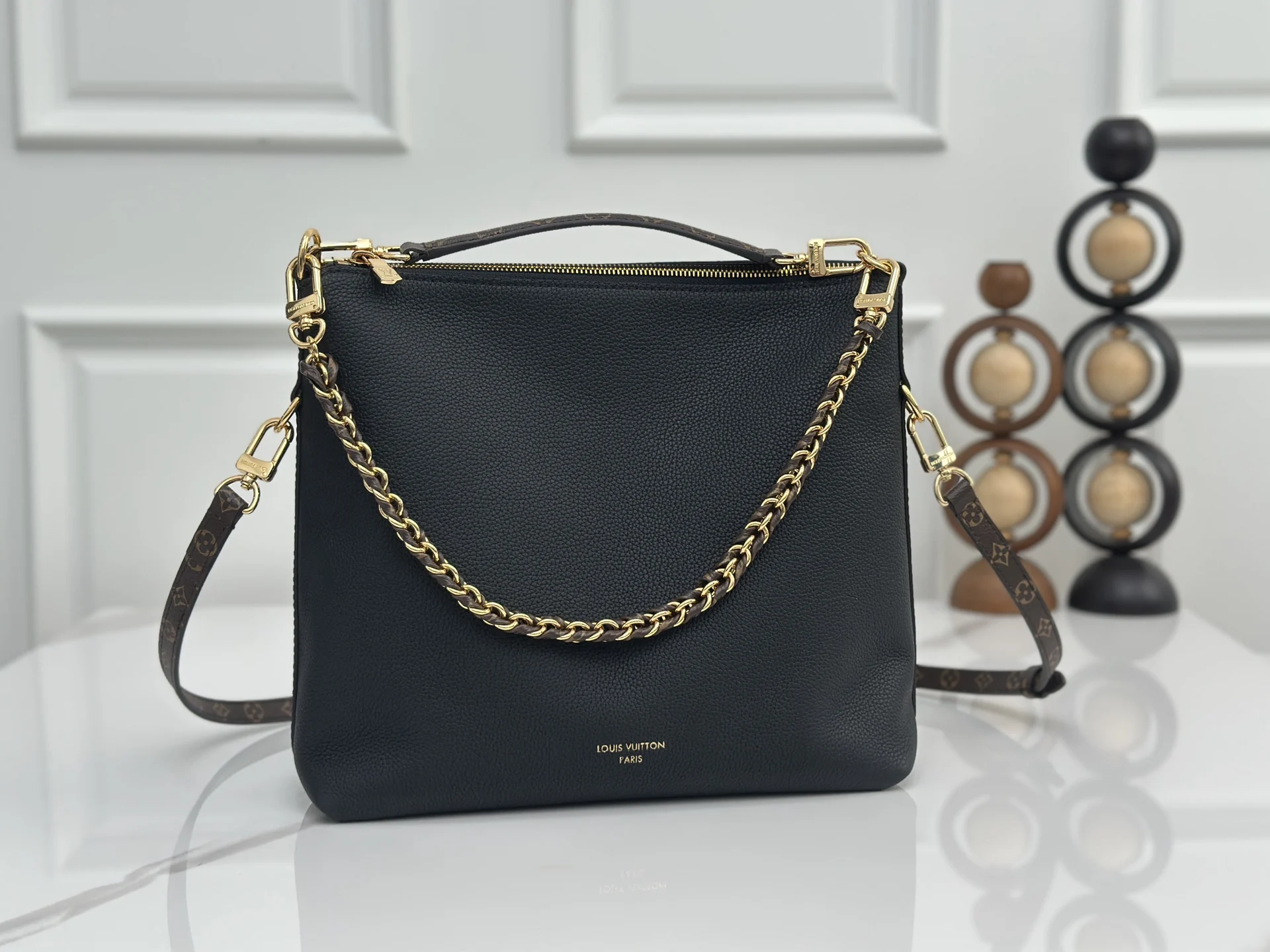 LV M29195 编织链条帆布手袋 女士斜挎包 LV M29195 编织链条帆布手袋 女士斜挎包