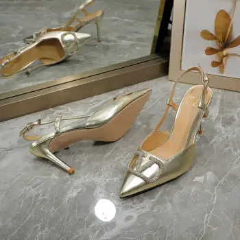 Heightened by 8 centimeters, more diamond sandals. Replica  Valentino Garavani Womens Sandals and Slides