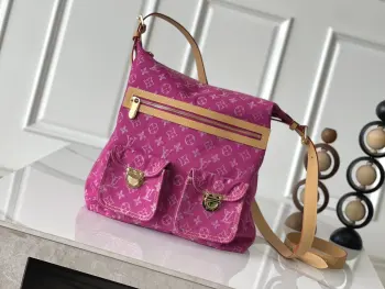 M95210  大号中古紫色包 女士斜挎包 高仿LV女包