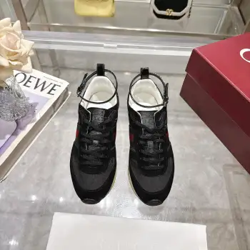 Dynamic Retro Style Sports Shoes Replica Gucci Womens Sneakers