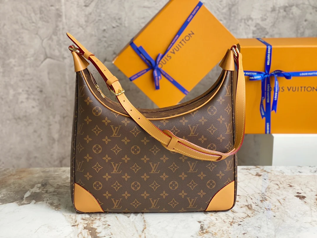 LV M51260 老花 牛角包中古包 女士斜挎包 LV M51260 老花 牛角包中古包 女士斜挎包
