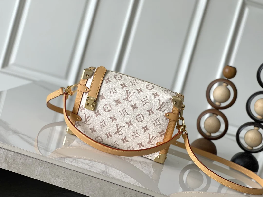 LV 26287 金属包角手袋  女士斜挎包