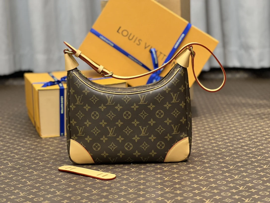 LV M51260 老花 牛角包中古包 女士斜挎包 LV M51260 老花 牛角包中古包 女士斜挎包