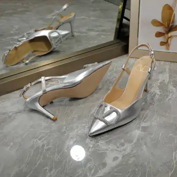 Heightened by 8 centimeters, more diamond sandals. Replica  Valentino Garavani Womens Sandals and Slides