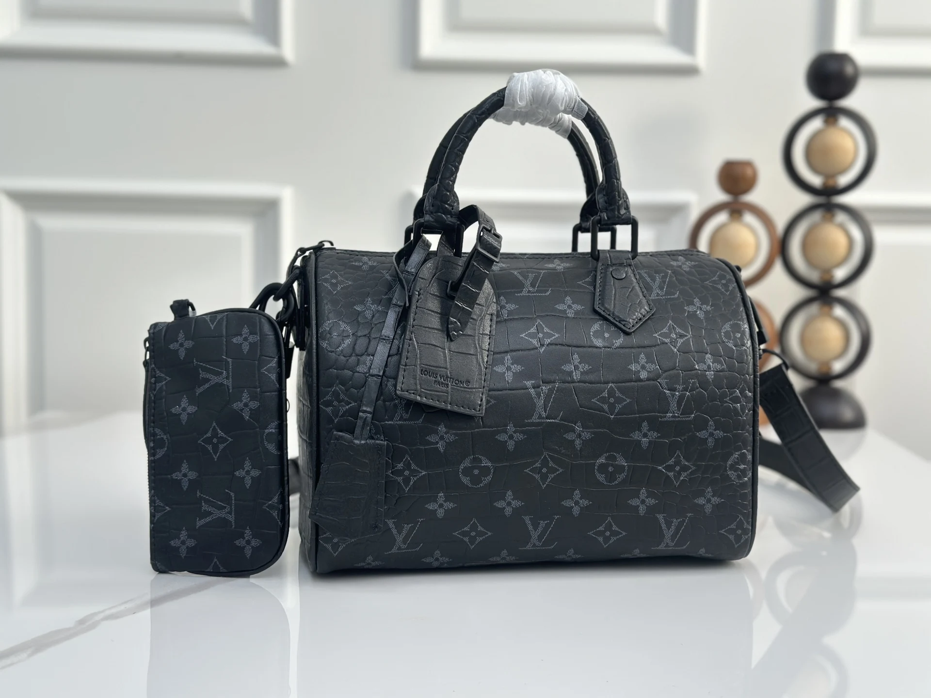 LV M13904 涂层帆布手袋 女士斜挎包 LV M13904 涂层帆布手袋 女士斜挎包