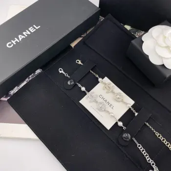 Fragrant Star Diamond Plum Blossom Bracelet Replica Chanel Necklaces