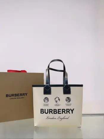 Double-sided tote bag, women s shoulder bag Replica Burberry womens bags