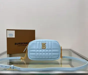 0481 Soft Chic Quilted Camera Bag Women s Crossbody Bag Replica Burberry womens bags