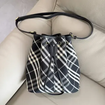 8711 Latest Plaid Crossbody Bag for Women Replica Burberry womens bags