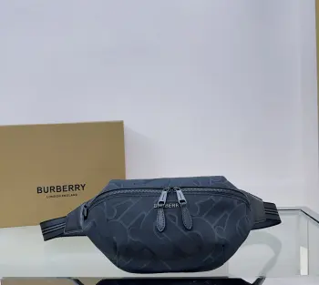 1061 New Waist Bag Fanny Pack Replica Burberry belt bags