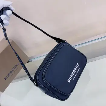 0941 Latest Crossbody Bag Men s Shoulder Bag Replica Burberry mens bags