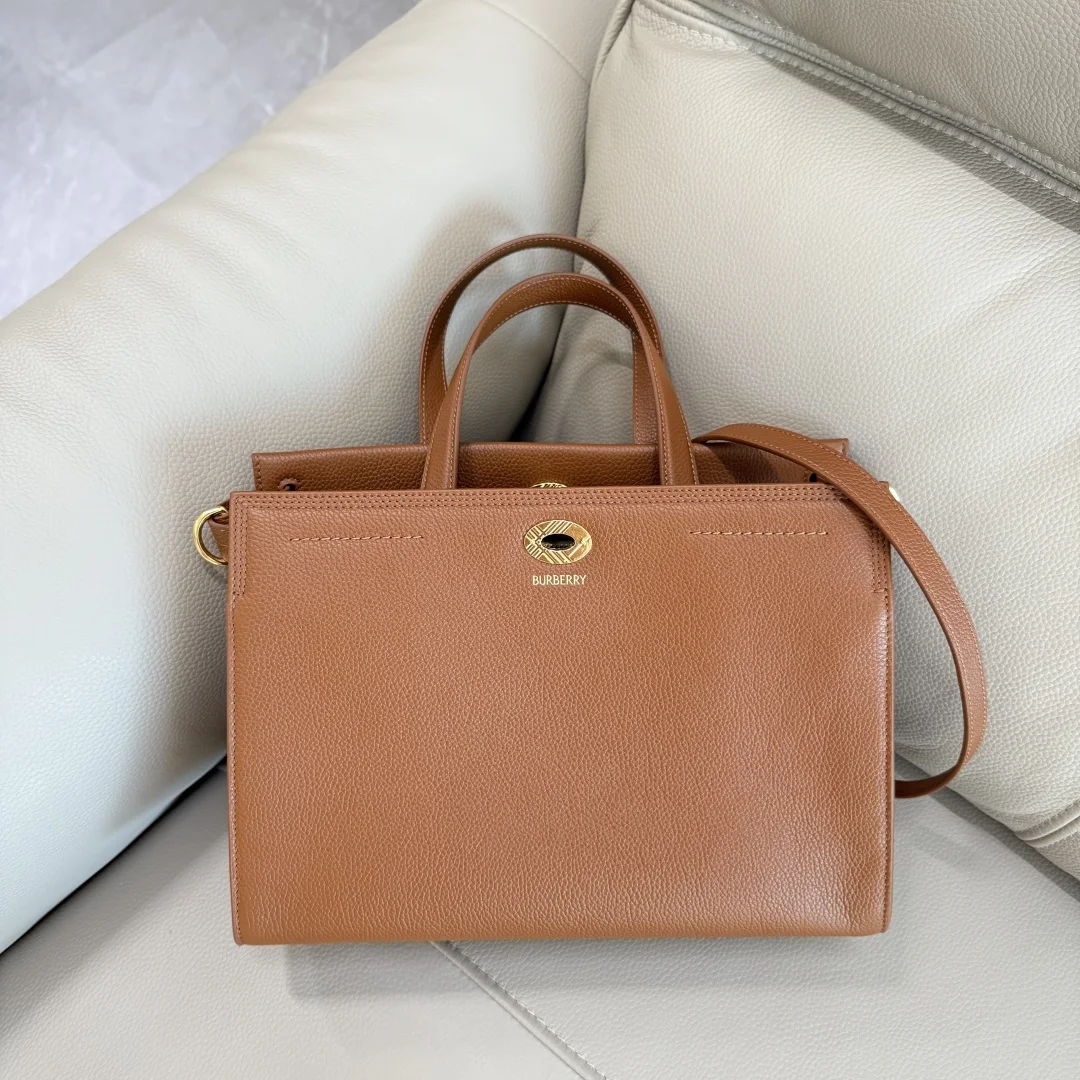 Burberry 3431 Italian Imported Grained Calfskin Tote Bag Women s Crossbody Bag Burberry 3431 Italian Imported Grained Calfskin Tote Bag Women s Crossbody Bag