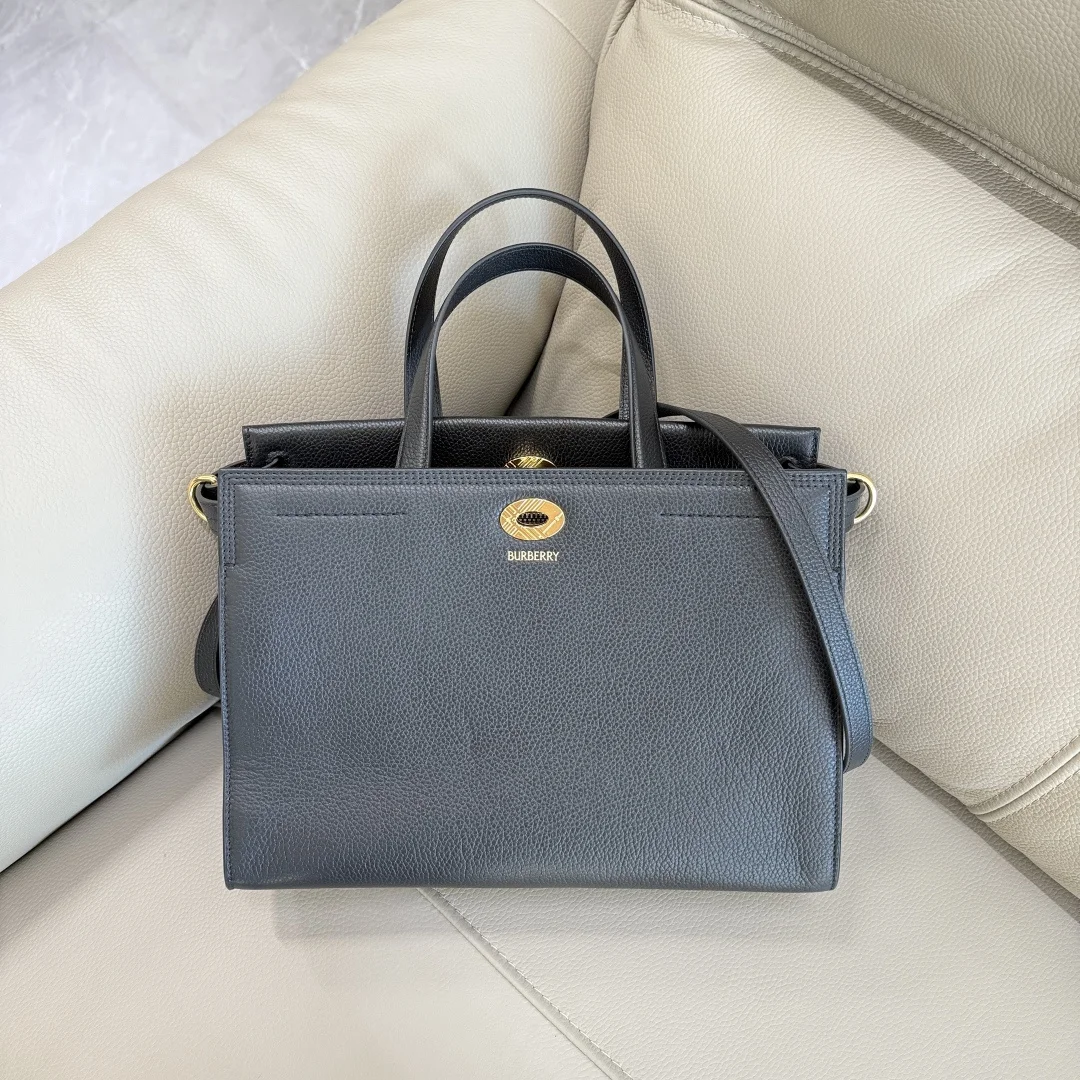 Burberry 3431 Italian Imported Grained Calfskin Tote Bag Women s Crossbody Bag Burberry 3431 Italian Imported Grained Calfskin Tote Bag Women s Crossbody Bag