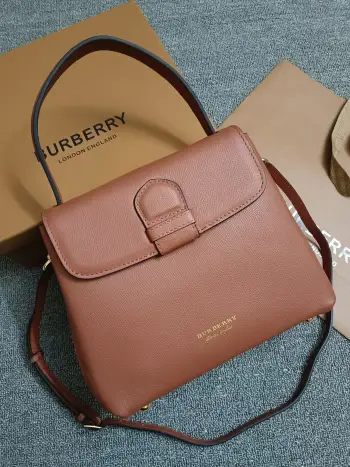 89019 进口粒面小牛皮托特包 女士斜挎包 高仿巴宝莉女包