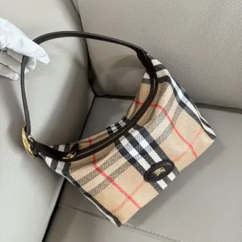 New Cosmetic Bag Women s Shoulder Bag Replica Burberry womens bags