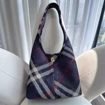 389153 New Knit Shoulder Bag Women s Single Shoulder Bag Replica Burberry womens bags
