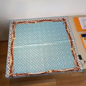 Diagonal silk scarf Replica Louis Vuitton Scarves and Shawls