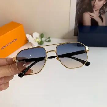 Square frame men s and women s sunglasses Replica Louis Vuitton Sunglasses