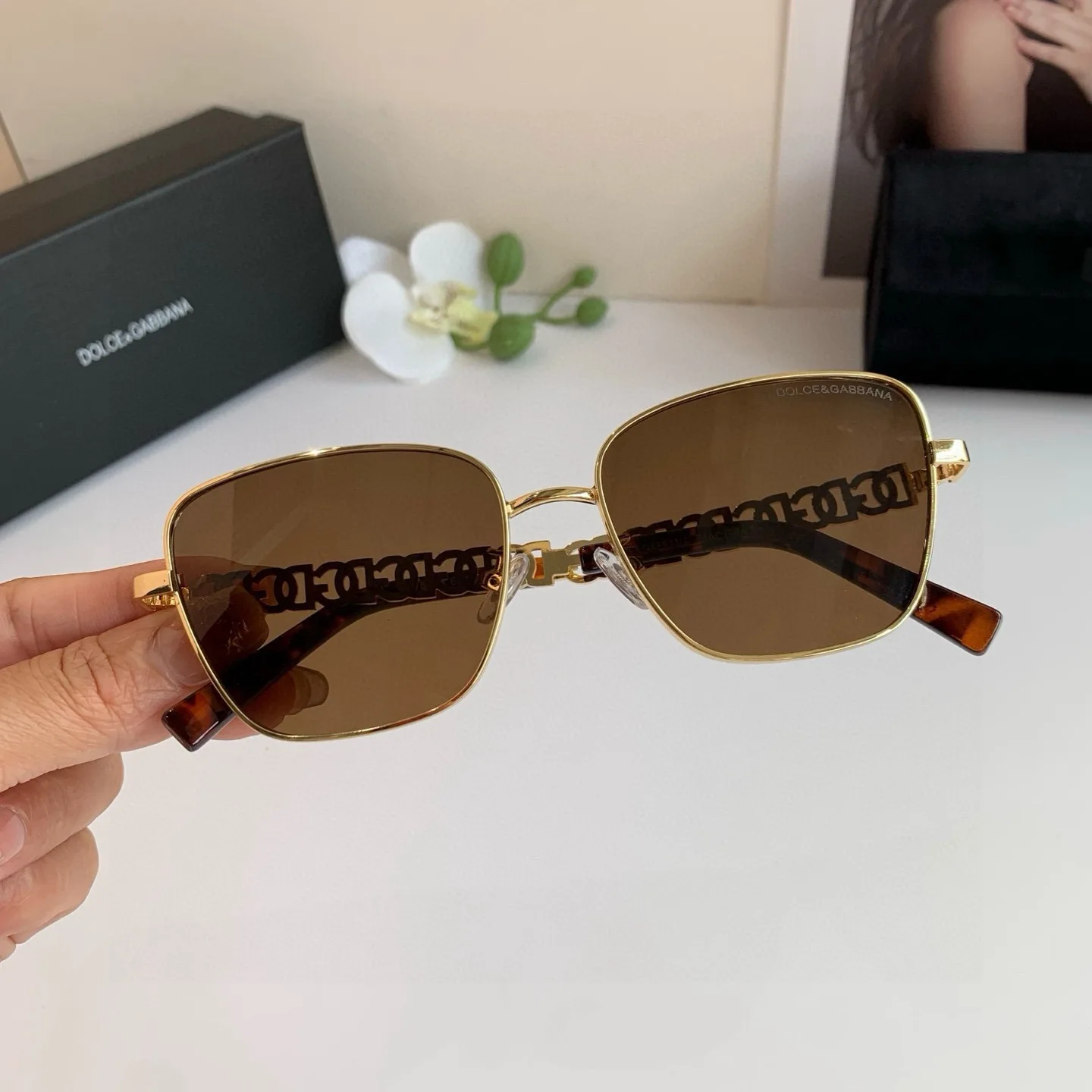 Dolce Gabbana New Fashion Trendy Metal Square Frame Sunglasses